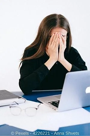 Arbeitsstress - aus dem Artikel - 7 Tipps, wie Sie Ihre Zukunftsangst überwinden können